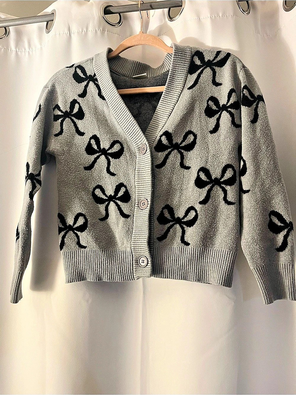 Nikka K Bow Print Cardigan in Gray & Black Size XS Like New